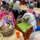Velikonoční návštěva Koťátek u seniorů