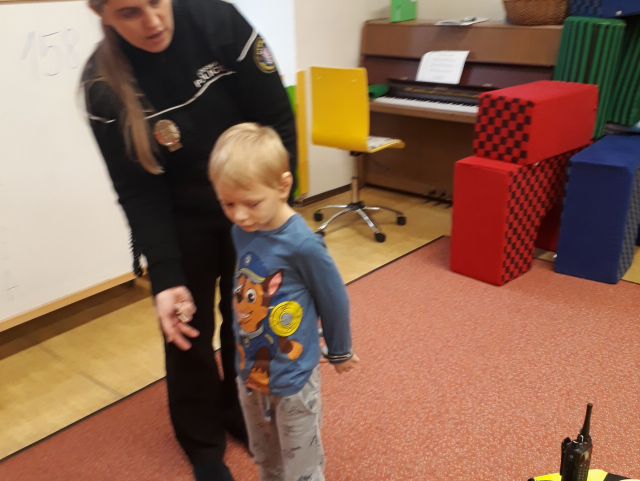 Včelky - beseda s Městskou Policií